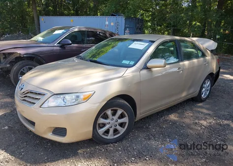 2011 Toyota Camry Le z USA, uszkodzony, nr VIN 4T1BF3EK0BU585334
